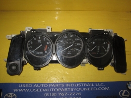 Mazda 929 - speedo cluster - 157330 6070